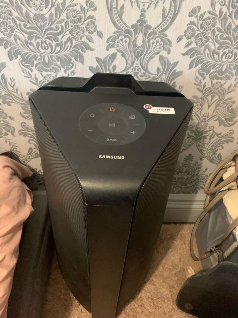 Samsung MX-T70 tower speaker 