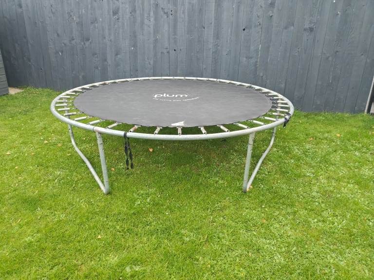 Trampoline 8ft