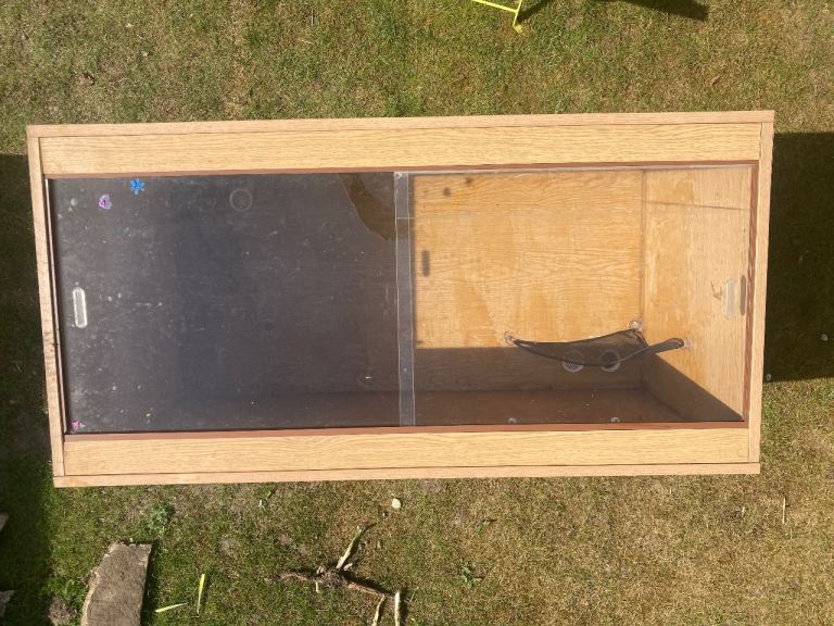 4 foot Vivarium 