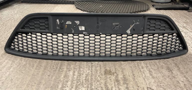 Focus st 225 mk2 facelift lower front grill