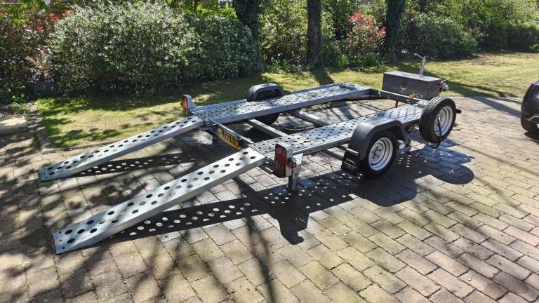 2019 Woodford WBT001 Smart ForTwo trailer with motor mover and winch.