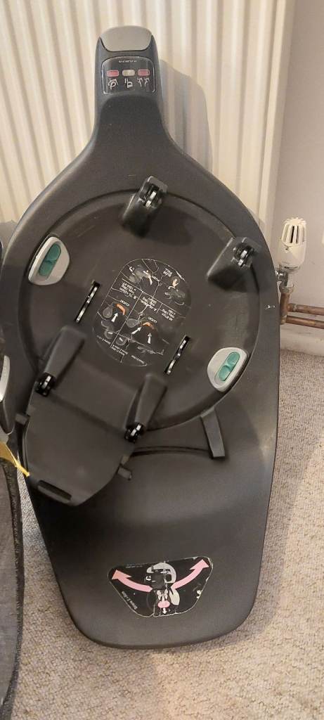 Cybex Car Seat and Isofix Base 
