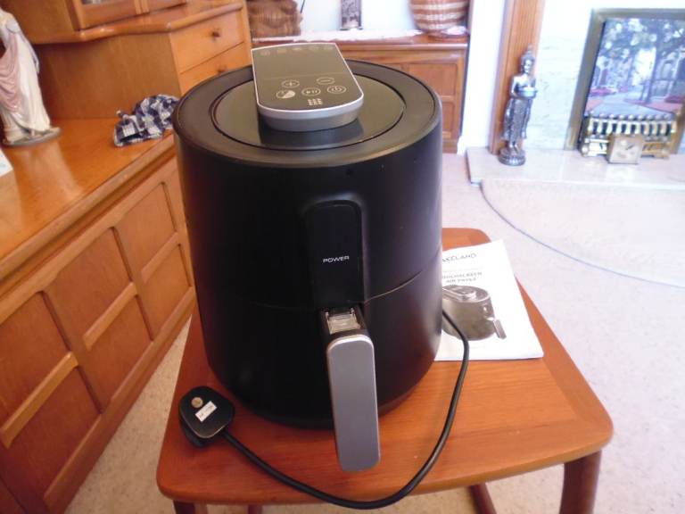 Lakeland Touchscreen Air Fryer - Black, Good Condition