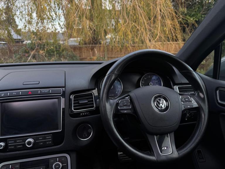 2016 Volkswagen Touareg 3.0 TDI V6 BlueMotion Tech R-Line Tiptronic 4WD Euro 6 (s/s) 5dr ESTATE D...