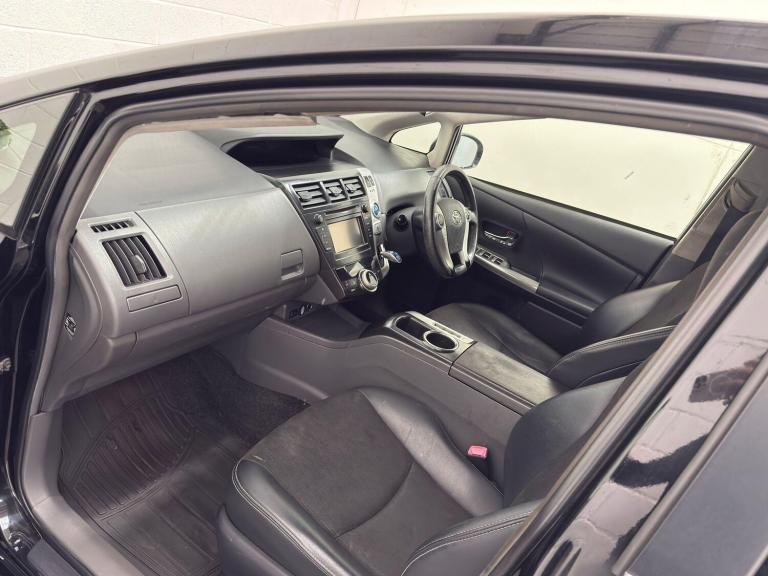 2014 Toyota Prius+ 1.8 VVT-h Icon CVT Euro 5 (s/s) 5dr MPV Petrol/Electric Hybrid Automatic