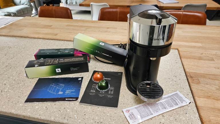 Nespresso Vertuo Next coffee machine with free capsules and descaler 