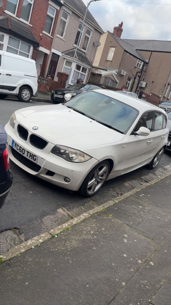 BMW, 1 SERIES, Hatchback, 2010, Manual, 1995 (cc), 5 doors