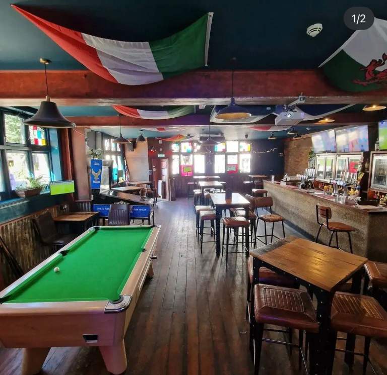 Brighton Delivery + Pub Kitchen For Rent