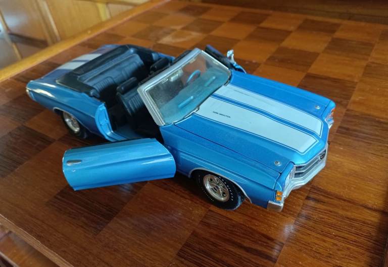 1971 Chevrolet Chevelle model Maisto 1-18