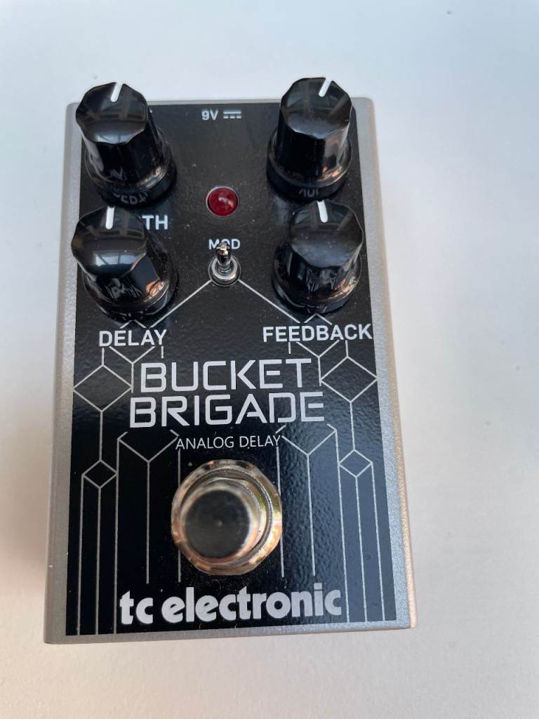 Bucket Brigade analogue delay/echo guitar pedal by TC Electronic