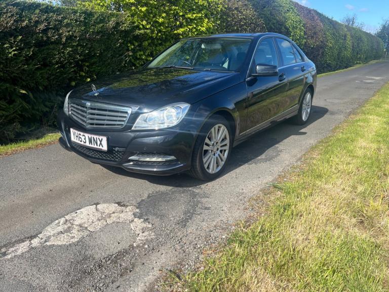 2013 Mercedes-Benz C Class C220 CDI BlueEFFICIENCY Executive SE 4dr Auto SALOON Diesel Automatic