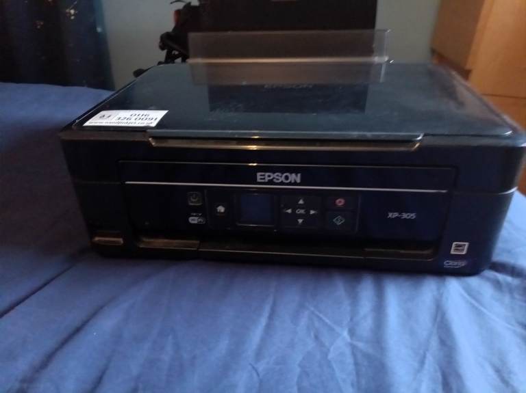 Epson XP-305 Printer/Scanner – Good Condition