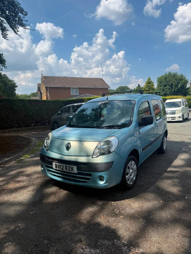 Renault Kangoo 1.6 Petrol Auto 5 Seater SUV Mini MPV (P12)