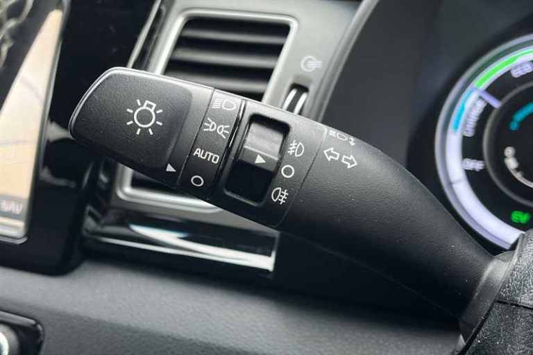 2017 Kia Niro 1.6 GDi Hybrid 3 5dr DCT ESTATE PETROL/ELECTRIC Automatic