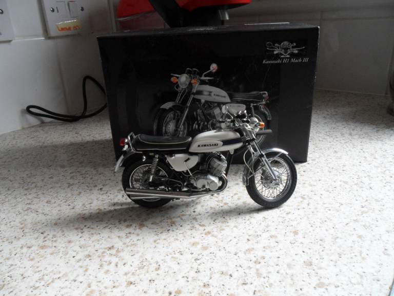 Norton Manx Ray Petty 1960 Model Motorcycle with Box