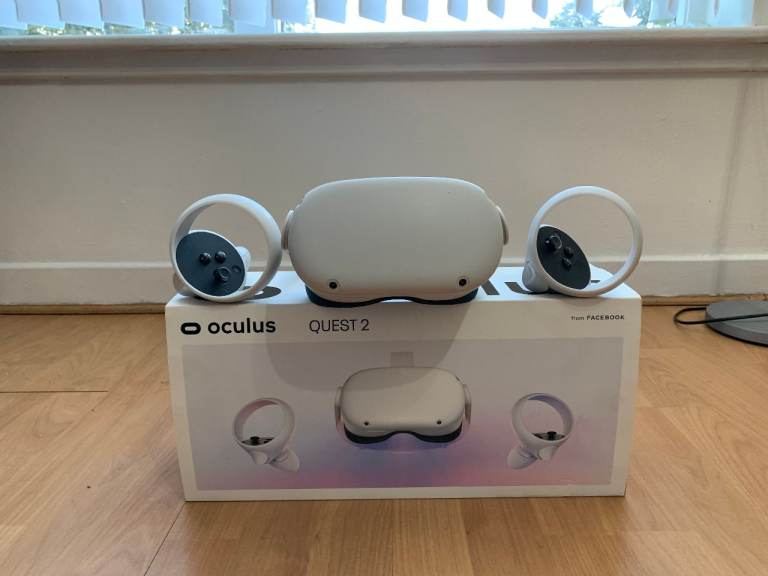 Oculus Quest 2 VR Headset 256GB with Elite Head strap and Comfy Face Plate