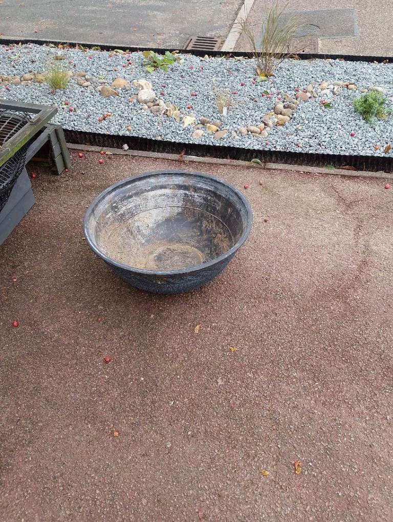 Large Grey Garden Planter Bowl – Good Condition