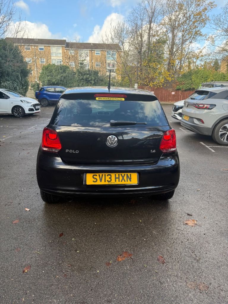 VOLKSWAGEN POLO Auto
