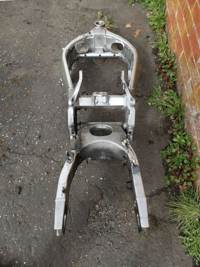 1999 Suzuki GSX-R600 GSX-R750 GSXR GSXR600 GSXR750 SRAD Frame