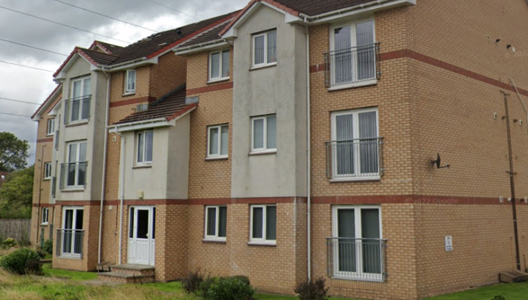 Unfurnished 2 Bed Flat to Rent