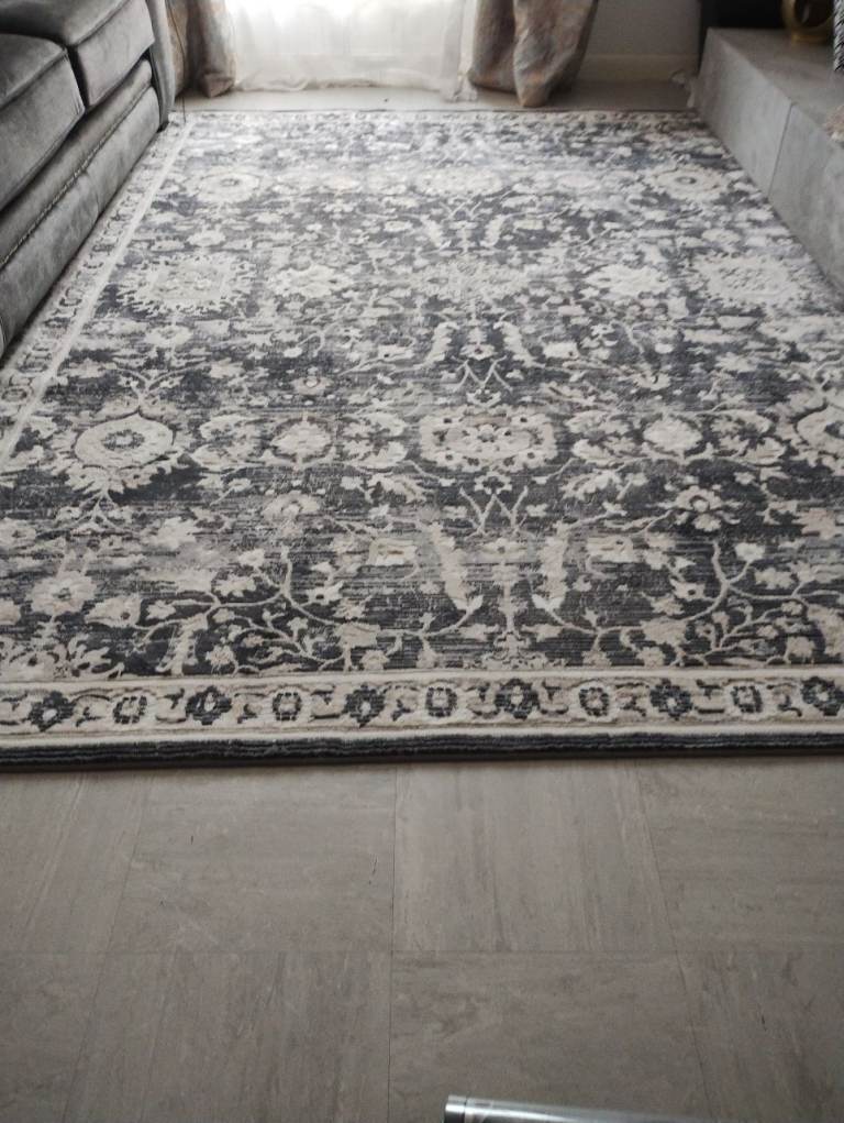 Large Turkish made Grey Patterned Living Room Rug – BRAND NEW