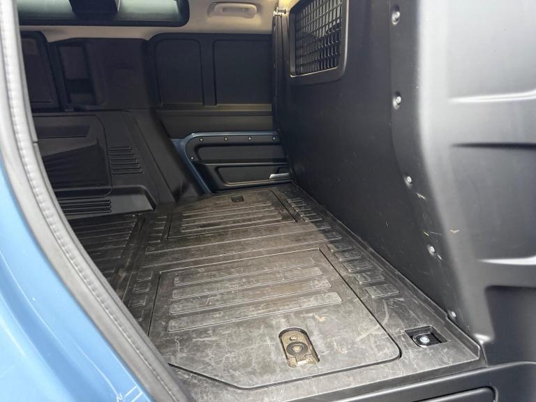 2020 Land Rover Defender 110 3.0 D300 MHEV SE Hard Top SUV Auto 4WD MWB Euro 6 (s/s) 5dr PANEL VA...