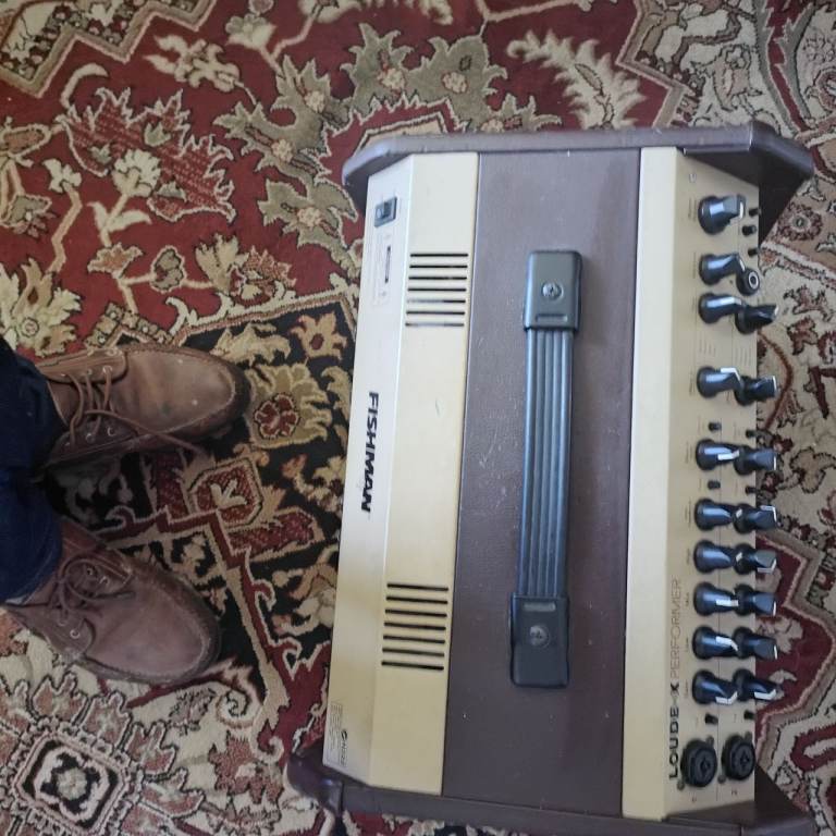 FISHMAN LOUDBOX PERFORMER Guitar Combo Amp