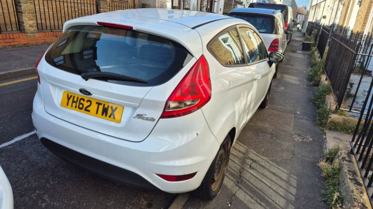 Ford, FIESTA, Hatchback, 2012, Manual, 1242 (cc), 3 doors