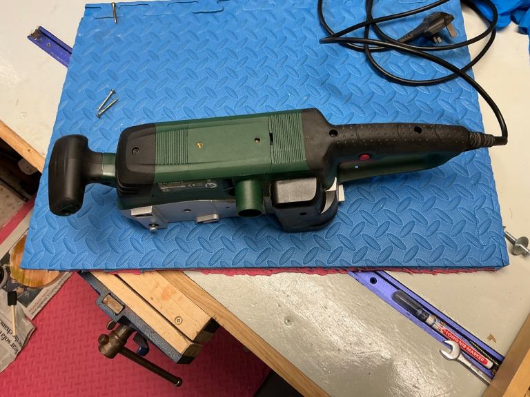 Bosch belt sander