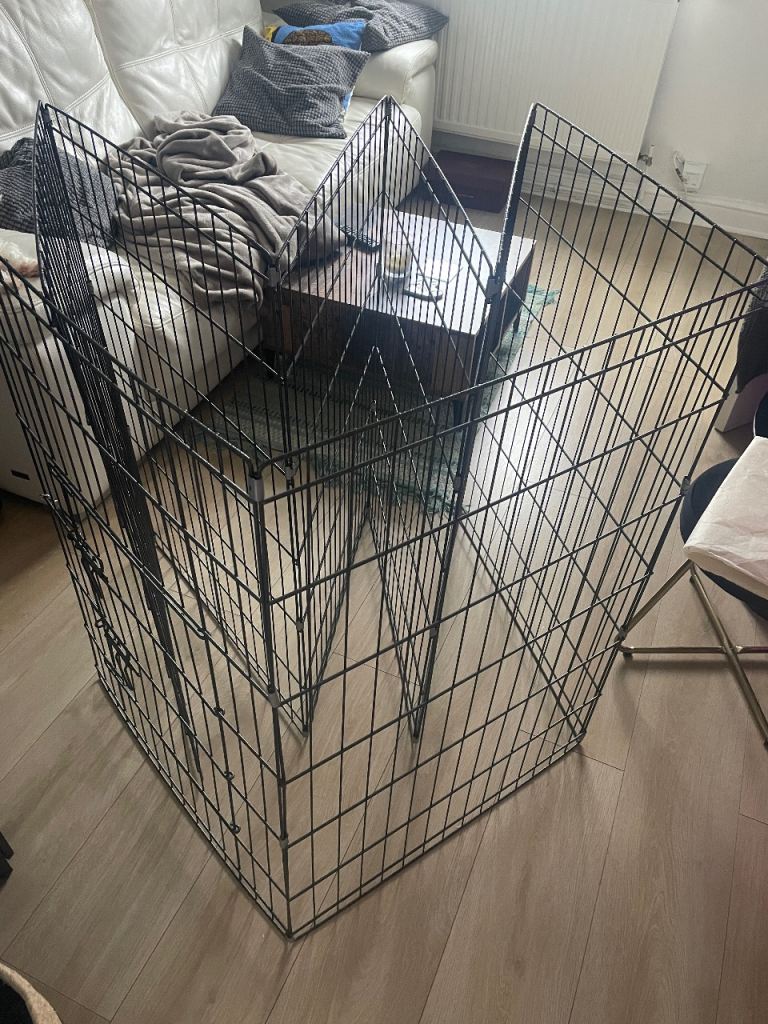 Dog playpen