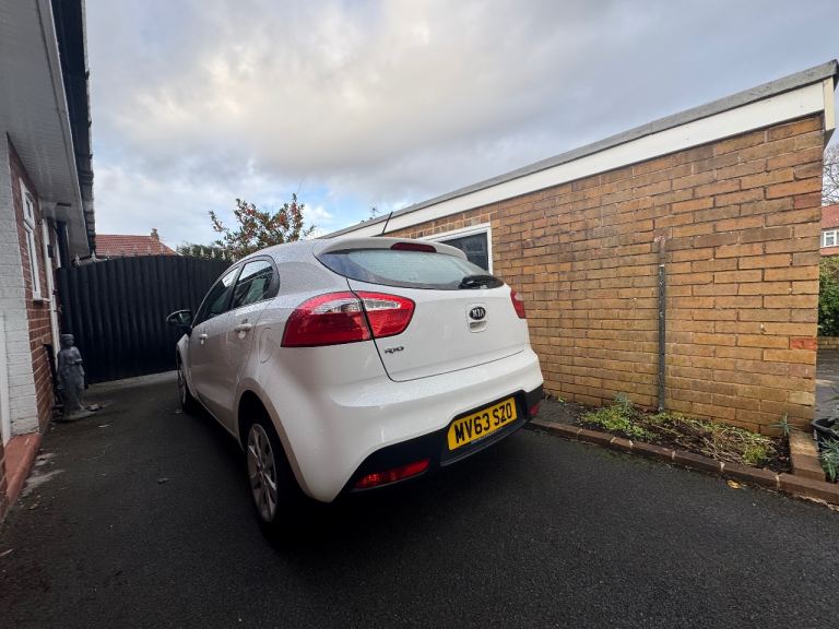 Kia, RIO, Hatchback, 2013, Manual, 1248 (cc), 5 doors