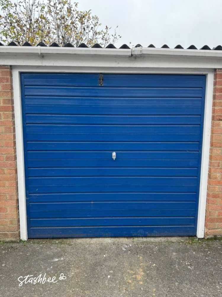 Garage to rent in Reigate (RH1) | Stashbee