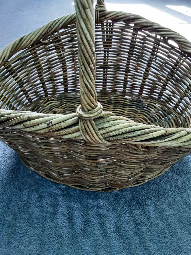 Wicker basket