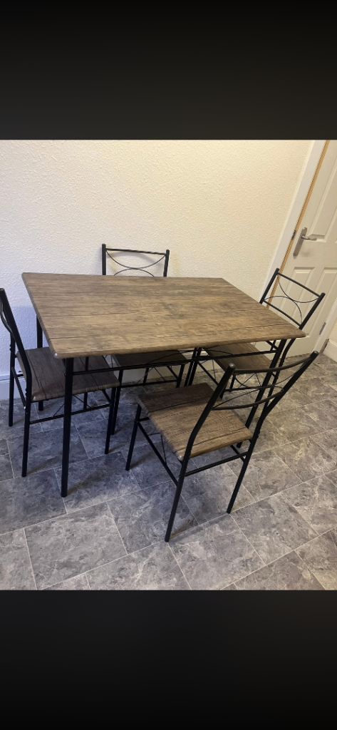 Table & Chair Set