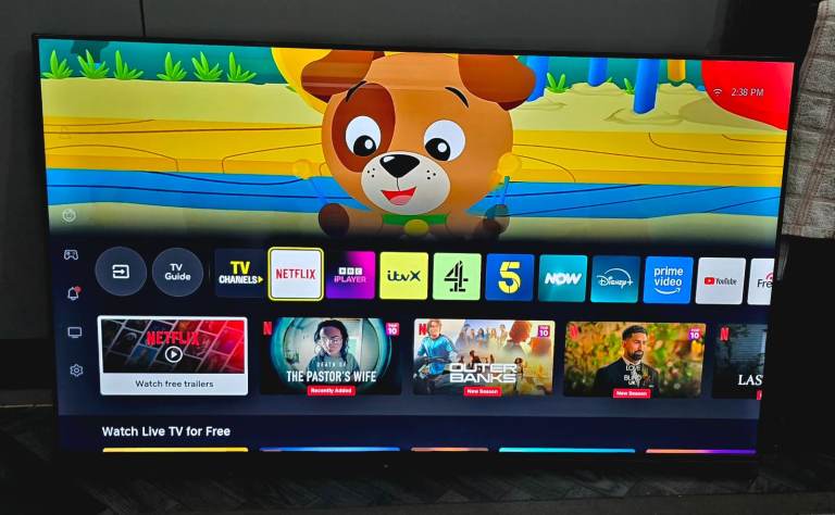 Smart tv Hisense 50 INCH  4k UHD Fully Working order. NO STAND 