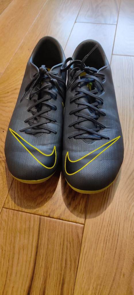 Nike Men's Mercurial Vapor Grey Football Boots 9.5 UK