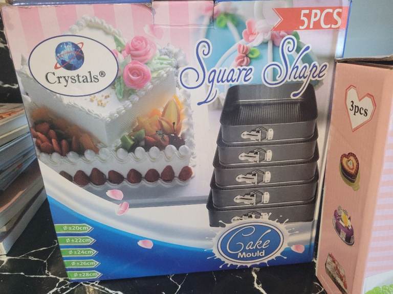 image for Lots of cake baking an cookie equipment 