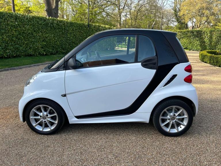 2014 smart fortwo 1.0 fortwo Passion MHD Auto 3dr Coupe Petrol Automatic
