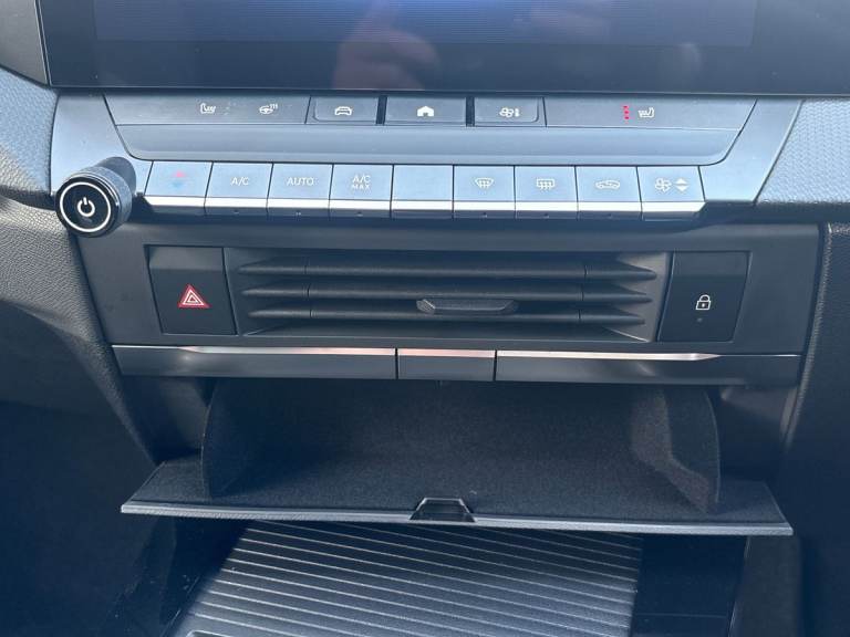 2025 Vauxhall Astra 1.2 Turbo 130 Griffin 5dr Hatchback Manual