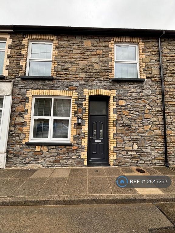 2 bedroom house in Station Terrace, New Tredegar, NP24 (2 bed) (#2847262)