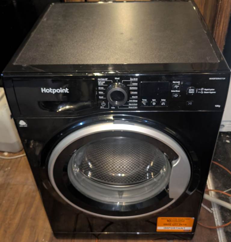 Free delivery and installation 10 kg black washing machine Hotpoint excellent condition 
