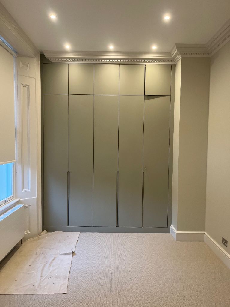 Professional carpenter in West London