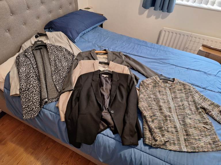 Ladies clothing Bundle 30 Items as 1 Lot.