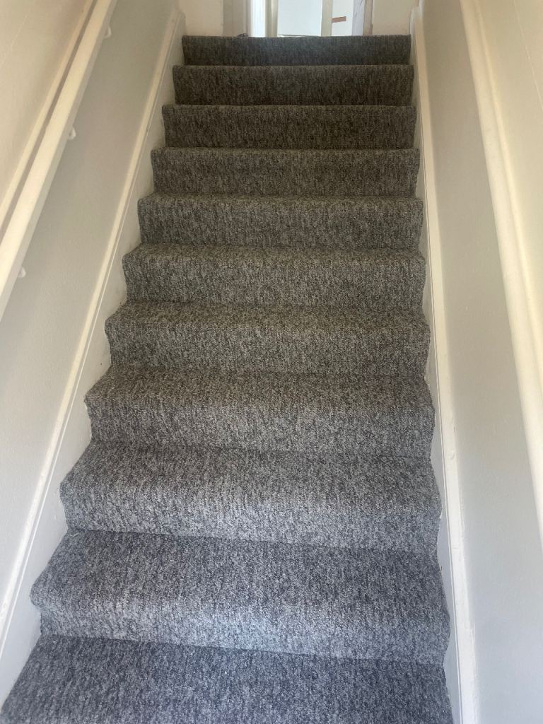 Carpet fitters and flooring services 