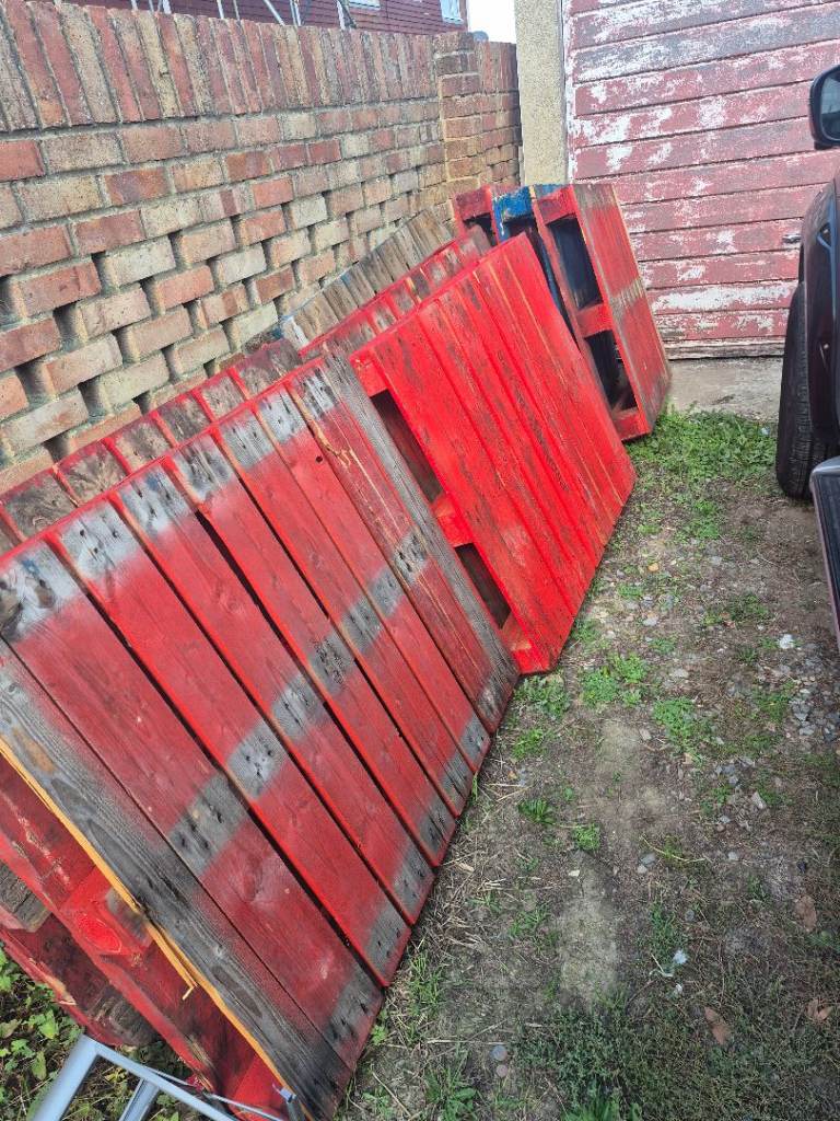 X9 Wooden pallets (for free)