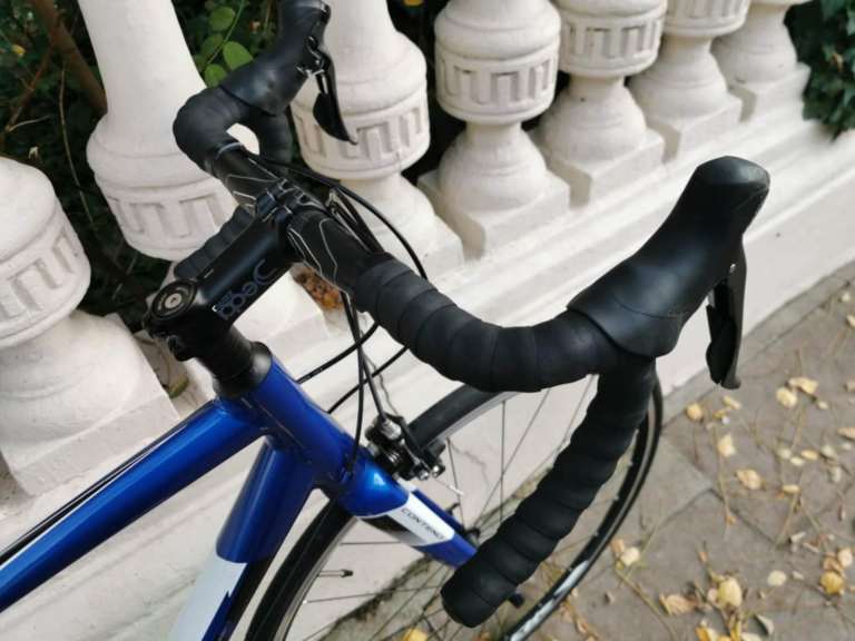 Giant Contend 2 road bike, fantastic condition