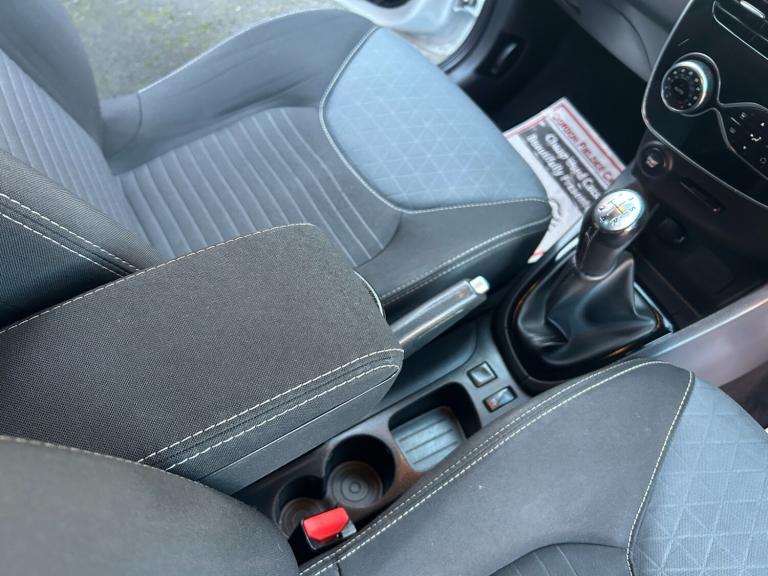 2015 Renault Clio 0.9 TCE 90 Dynamique S MediaNav Energy 5dr HATCHBACK Petrol Manual