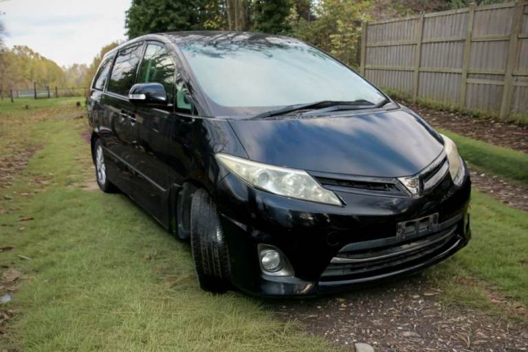  Toyota Estima Aeras Petrol