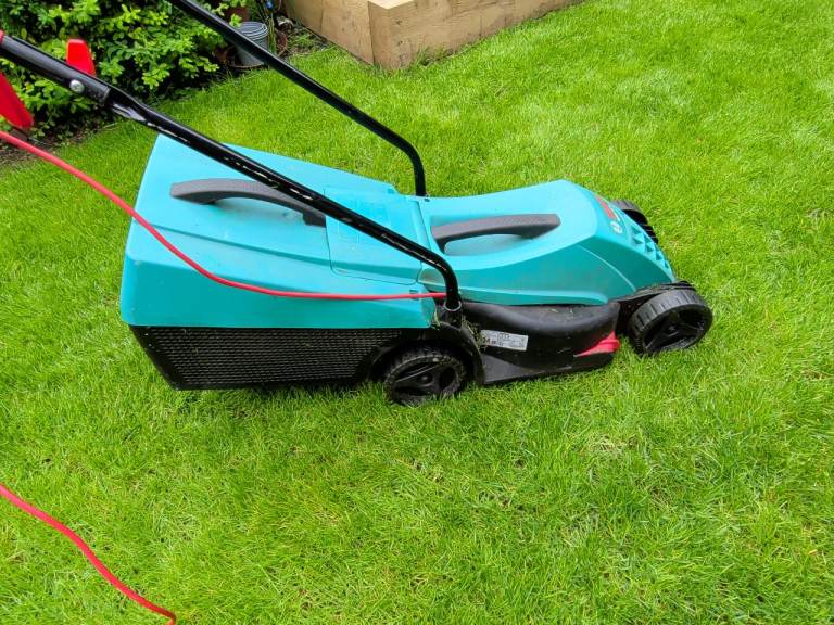 Bosch Rotak 32R Lawn Mower - Excellent Condition