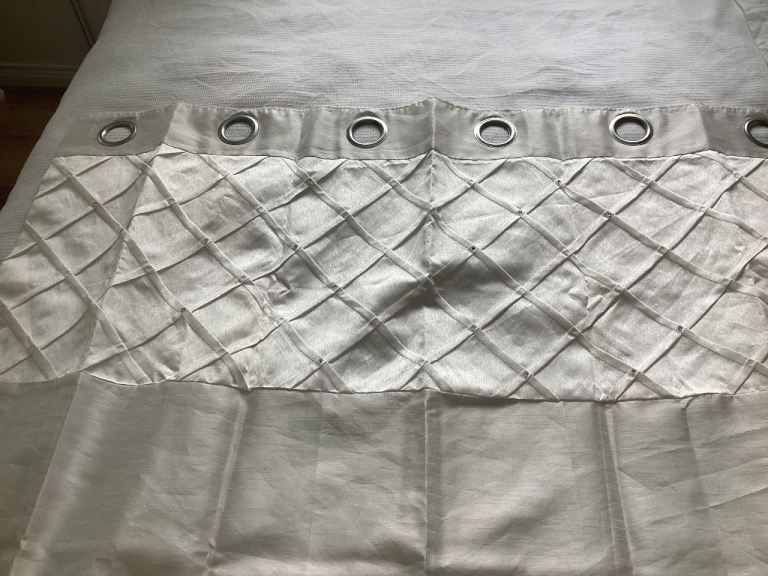 2 pair White Eyelet Curtains with Diamond Pattern – excellent Condition 45 x 54